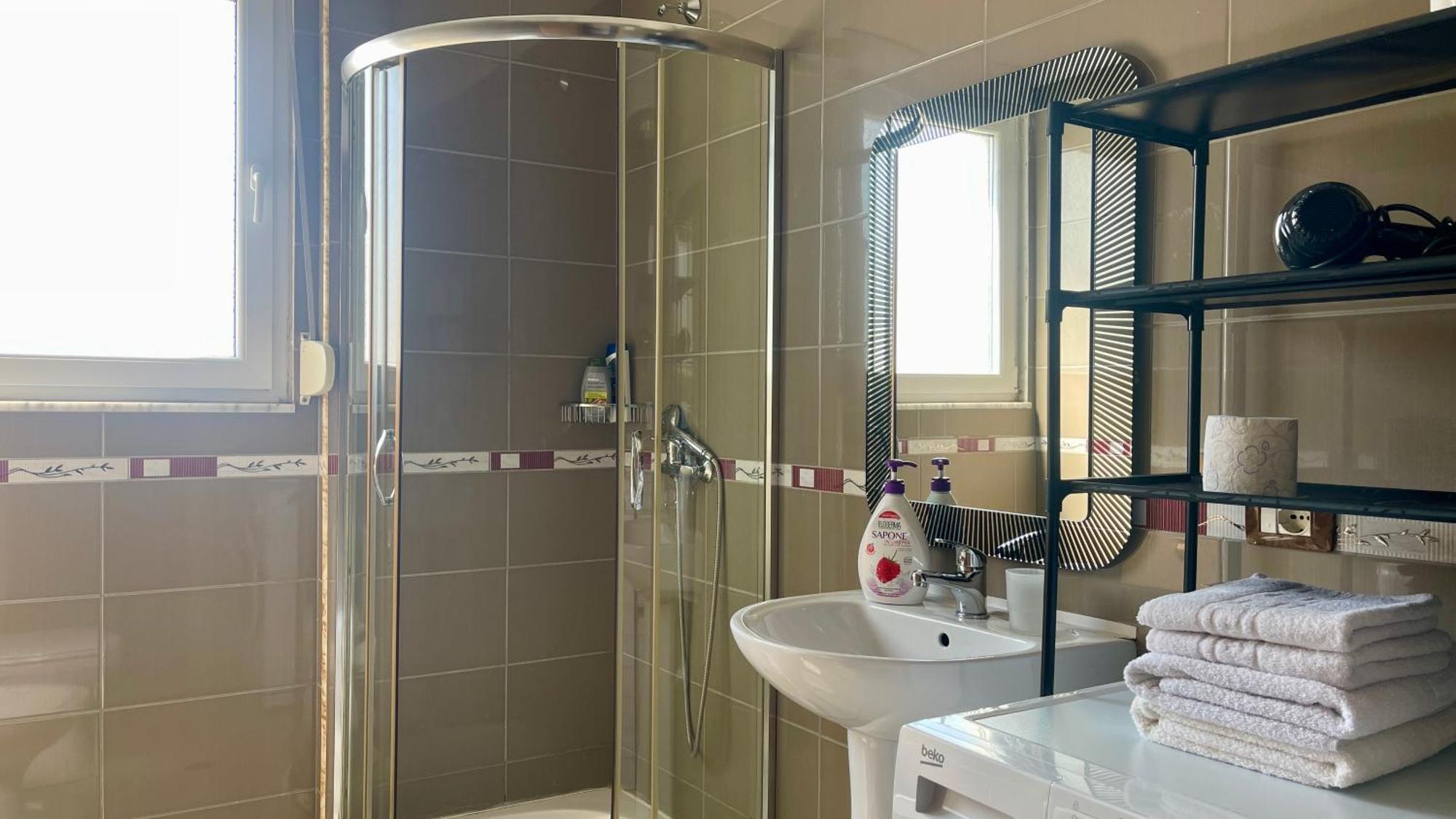 21° Bs Pazari City Center Comfort Leilighet Tiranë Eksteriør bilde
